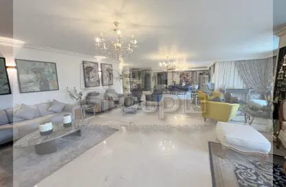 Apartment - 2 Bedrooms - 3 Bathrooms for sale in Sarayat Al Maadi - Hay El Maadi - Cairo