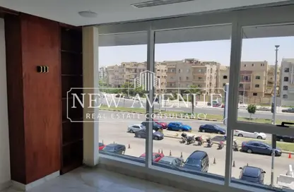 Office Space - Studio - 1 Bathroom for rent in The Gate Plaza Mall - 10th District - Sheikh Zayed City - Giza