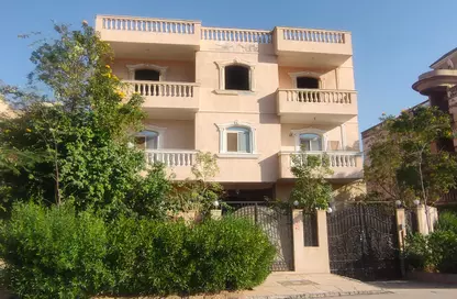Villa for sale in Street 31 - 13th District - Sheikh Zayed City - Giza