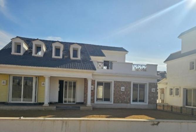 8251647 - Property Image 2