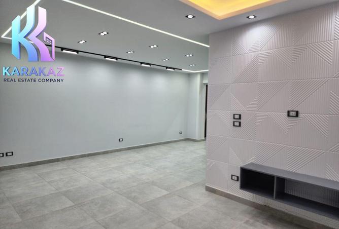 8090661 - Property Image 2