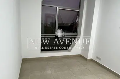 Clinic - Studio - 1 Bathroom for sale in Al Shorouk Road - 1st Neighborhood - 8th District - Shorouk City - Cairo