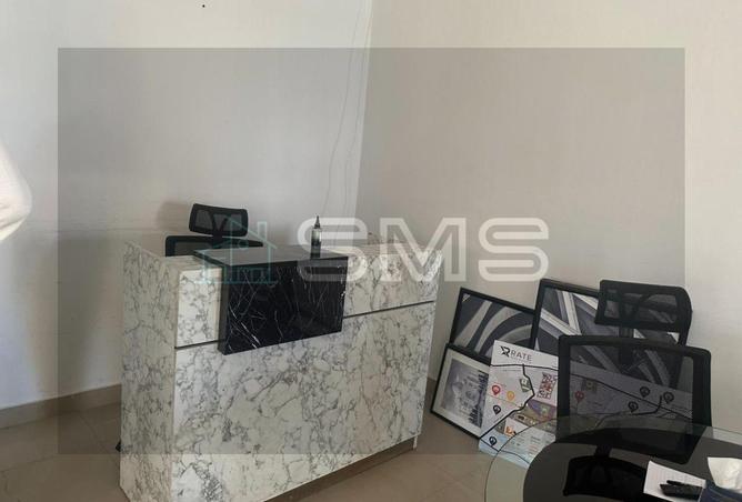 8352700 - Property Image 3