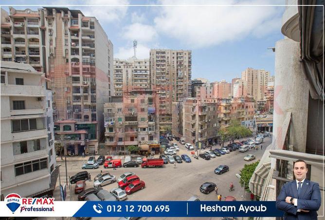 Apartment - 3 Bedrooms - 2 Bathrooms for sale in Albert Al Awal St. - Smouha - Hay Sharq - Alexandria