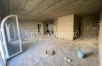 Apartment - 3 Bedrooms - 3 Bathrooms for sale in Hyde Park - New Cairo City - Cairo