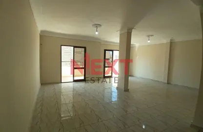 Apartment - 3 Bedrooms - 2 Bathrooms for sale in Ahmed Abd Al Latif St. - Miami - Hay Awal El Montazah - Alexandria