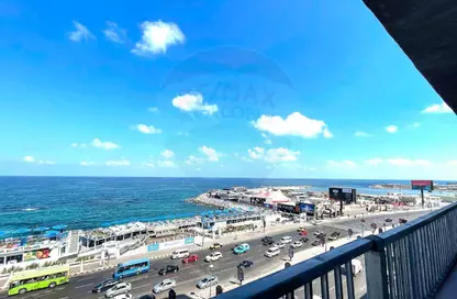 Apartment - 2 Bedrooms - 2 Bathrooms for sale in Al Geish Road - Cleopatra - Hay Sharq - Alexandria