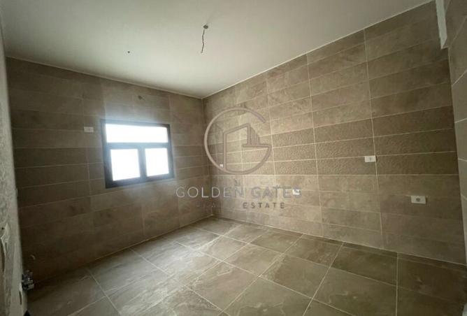 8408027 - Property Image 2