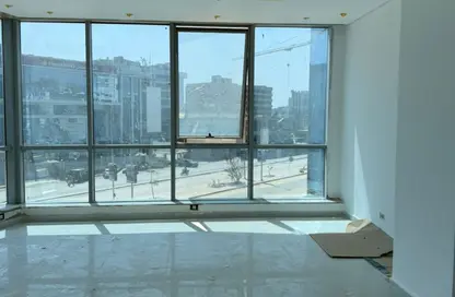 مساحات مكتبية - استوديو للايجار في مركز أعمال كيرنيل - شارع التسعين الشمالي - التجمع الخامس - مدينة القاهرة الجديدة - القاهرة