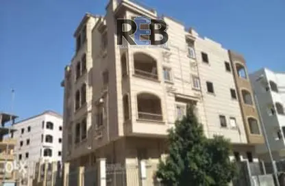 Apartment - 3 Bedrooms - 2 Bathrooms for sale in Abou El Houl - New Cairo City - Cairo