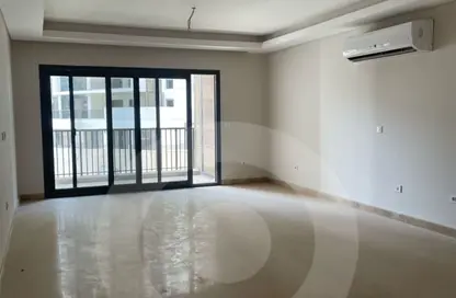 Apartment - 3 Bedrooms - 3 Bathrooms for sale in Park Side Residence - Zed Towers - Sheikh Zayed Compounds - Sheikh Zayed City - Giza