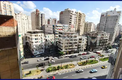 شقة - 4 غرف نوم - 2 حمامات للبيع في شارع توت عنخ امون - سموحة - حي شرق - الاسكندرية