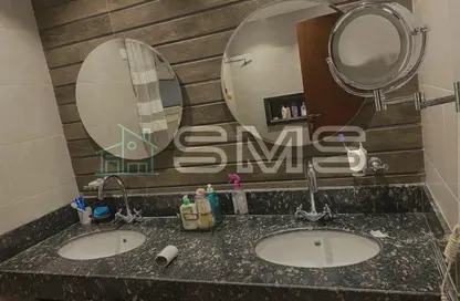 Apartment - 5 Bedrooms - 3 Bathrooms for sale in Al Aseel - South Investors Area - New Cairo City - Cairo
