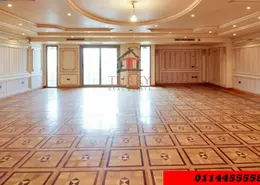 Apartment - 4 Bedrooms - 3 Bathrooms for sale in Mohamed Bahaa Al Din Al Ghouri St. - Smouha - Hay Sharq - Alexandria