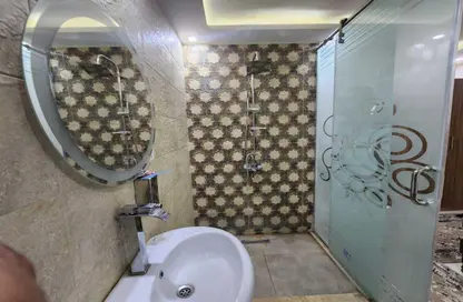 Apartment - 2 Bedrooms - 2 Bathrooms for sale in El Alamein St. - Al Agouza - Giza