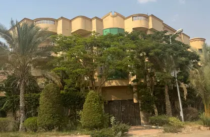 Villa - 7+ Bedrooms - 7+ Bathrooms for sale in Street72 - District 2 - The 5th Settlement - New Cairo City - Cairo