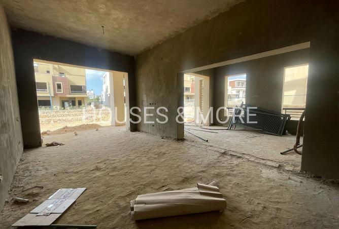 8092741 - Property Image 2