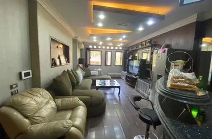 دوبلكس - 5 غرف نوم - 4 حمامات للبيع في البوابة الاولي - خوفو - حدائق الاهرام - الجيزة