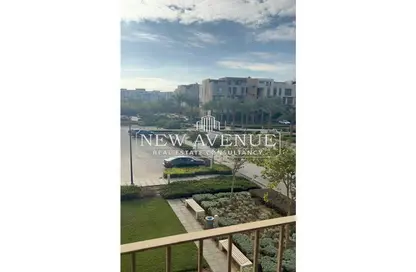 Apartment - 4 Bedrooms - 4 Bathrooms for sale in Eastown - 5th Settlement Compounds - The 5th Settlement - New Cairo City - Cairo