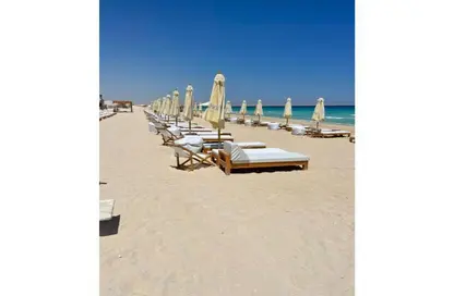 Chalet - 2 Bedrooms - 2 Bathrooms for sale in Seashore - Ras Al Hekma - North Coast