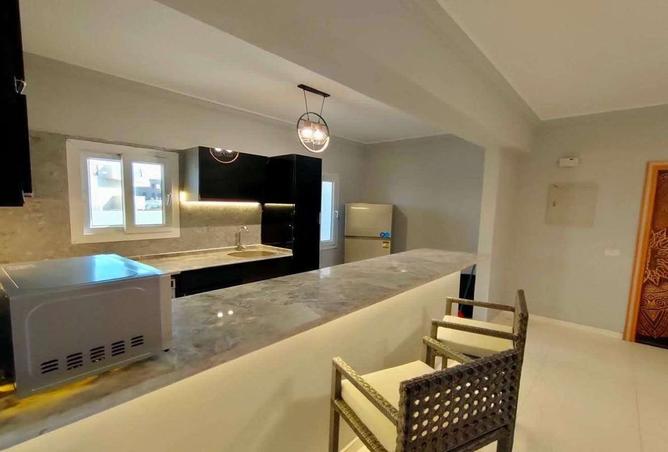 8311420 - Property Image 3