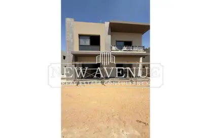 Villa - 5 Bedrooms - 5 Bathrooms for sale in Swan Lake Residence - 5th Settlement Compounds - The 5th Settlement - New Cairo City - Cairo