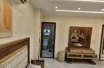 شقة - 3 غرف نوم - 3 حمامات للبيع في شارع ايران - الدقي - الجيزة