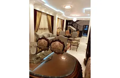 دوبلكس - 2 غرف نوم - 2 حمامات للبيع في الحي السابع - الشيخ زايد - الجيزة