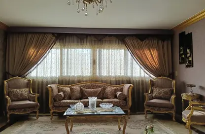 Apartment - 3 Bedrooms - 2 Bathrooms for sale in Nagy Essa Al Tahawy St. - 10th Zone - Nasr City - Cairo