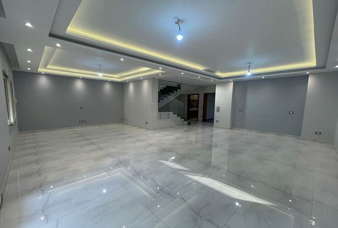 7999067 - Property Image 3