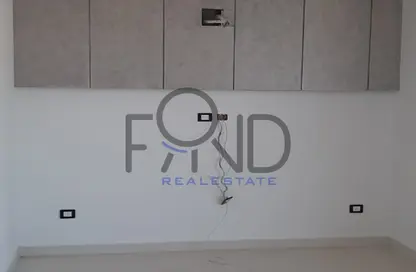 Apartment - 3 Bedrooms - 3 Bathrooms for rent in Tag Sultan - Ring Road - Cairo
