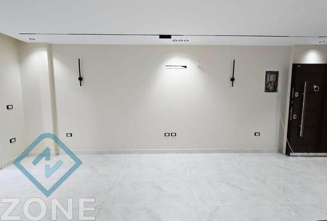 8269228 - Property Image 2