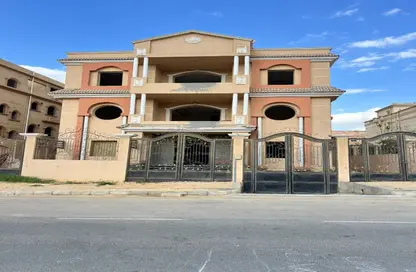 Villa - 7+ Bedrooms - 7+ Bathrooms for sale in Street 102 - West Somid - 6 October City - Giza