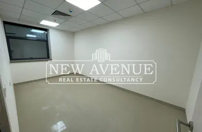 Clinic - Studio - 1 Bathroom for sale in Cairo Medical Center CMC - North Teseen St. - The 5th Settlement - New Cairo City - Cairo