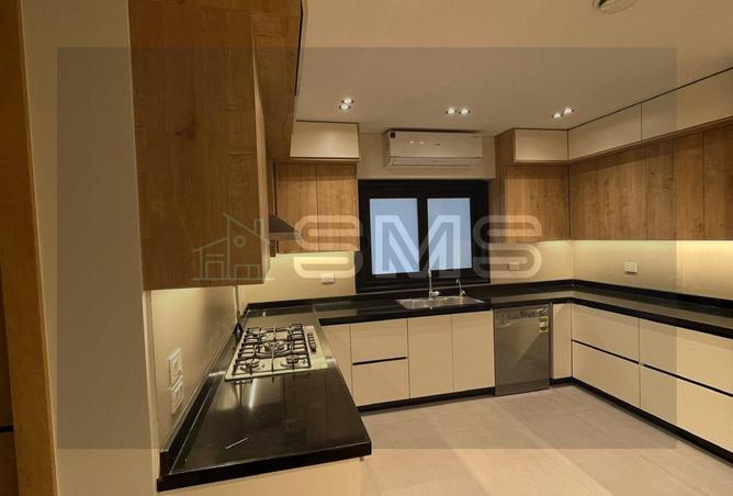 8210695 - Property Image 3