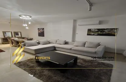 شقة - 3 غرف نوم - 3 حمامات للايجار في مون ريزيدنس - فيفث سكوير - التجمع الخامس - مدينة القاهرة الجديدة - القاهرة