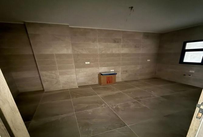 8523301 - Property Image 2