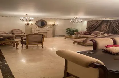 Apartment - 3 Bedrooms - 3 Bathrooms for sale in Almaza Square - Almazah - Heliopolis - Masr El Gedida - Cairo