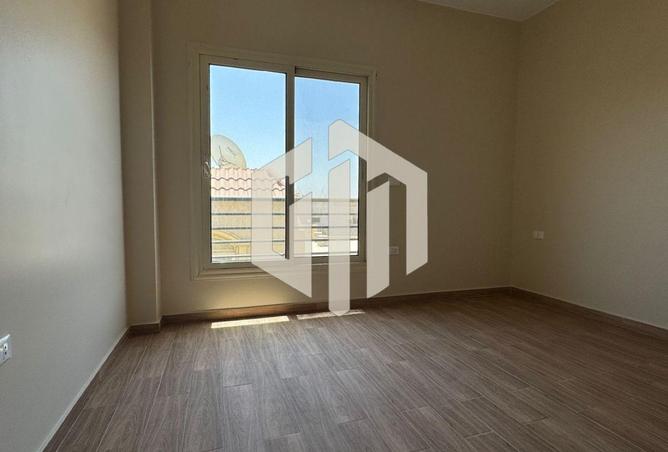 8207304 - Property Image 2