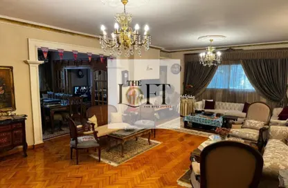 شقة - 3 غرف نوم - 2 حمامات للبيع في المهندسين - الجيزة