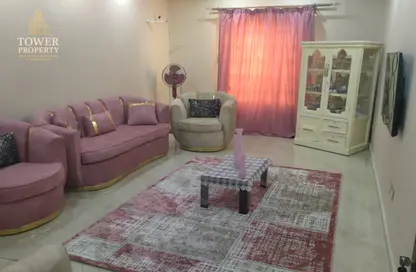Apartment - 2 Bedrooms - 1 Bathroom for rent in Gardenia Mall St. - The 1st Settlement - New Cairo City - Cairo