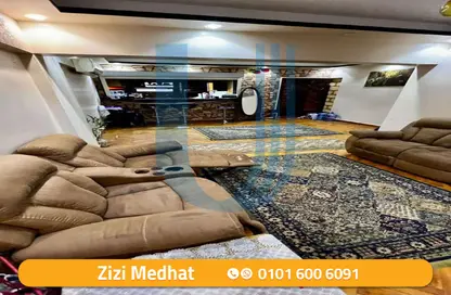 Apartment - 4 Bedrooms - 2 Bathrooms for sale in Smouha Square - Smouha - Hay Sharq - Alexandria Apartment - 4 Bedrooms - 2 Bathrooms for sale in Smouha Square - Smouha - Hay Sharq - Alexandria