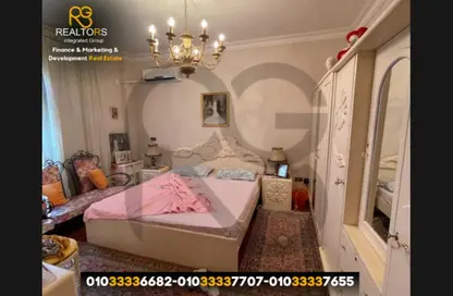 فيلا - 3 غرف نوم - 4 حمامات للبيع في حى الورود - التوسعات الشمالية - مدينة 6 أكتوبر - الجيزة