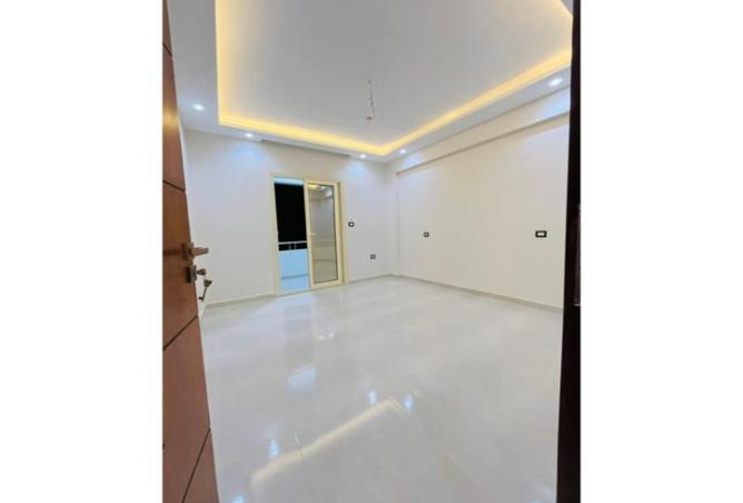 8470658 - Property Image 2