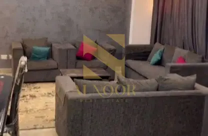Apartment - 2 Bedrooms - 2 Bathrooms for rent in Street 10 - 1st District - Sheikh Zayed City - Giza