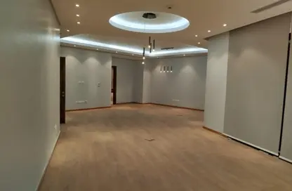 مساحات مكتبية - استوديو - 1 حمام للايجار في محور جمال عبد الناصر - التجمع الثالث - مدينة القاهرة الجديدة - القاهرة