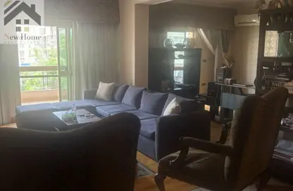 Apartment - 3 Bedrooms - 2 Bathrooms for sale in Al Nasr St. - El Laselky - New Maadi - Hay El Maadi - Cairo