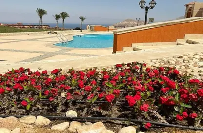 Chalet - 2 Bedrooms - 2 Bathrooms for sale in Porto South Beach - Al Ain Al Sokhna - Suez