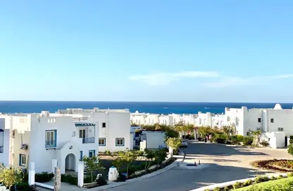 شاليه - 2 غرف نوم - 2 حمامات للبيع في ماونتن فيو راس الحكمة - راس الحكمة - الساحل الشمالي