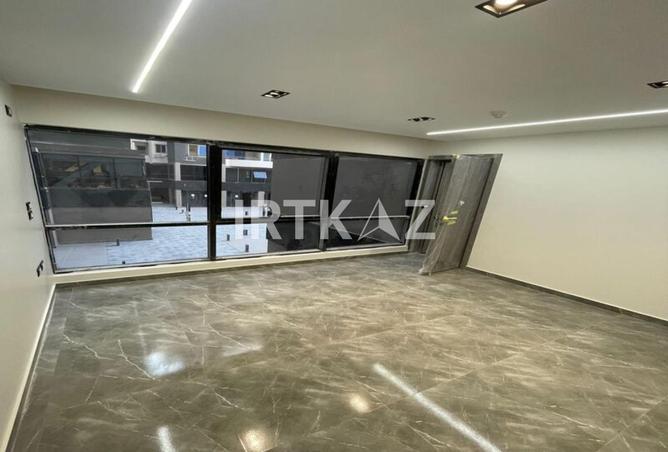 8419303 - Property Image 2